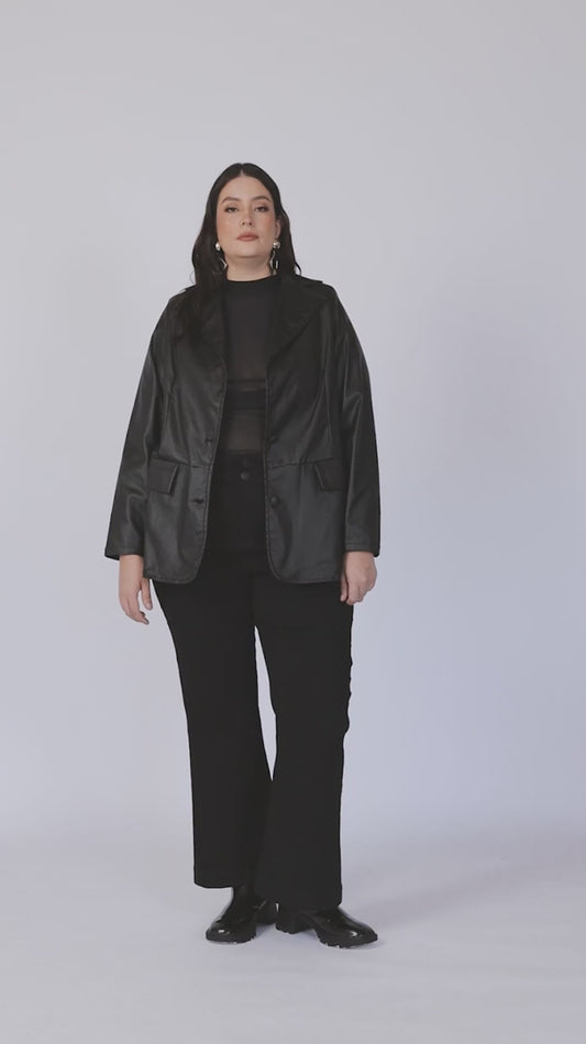 Blazer Savage – Stretch Faux-Leather, Curve Fit (Black)